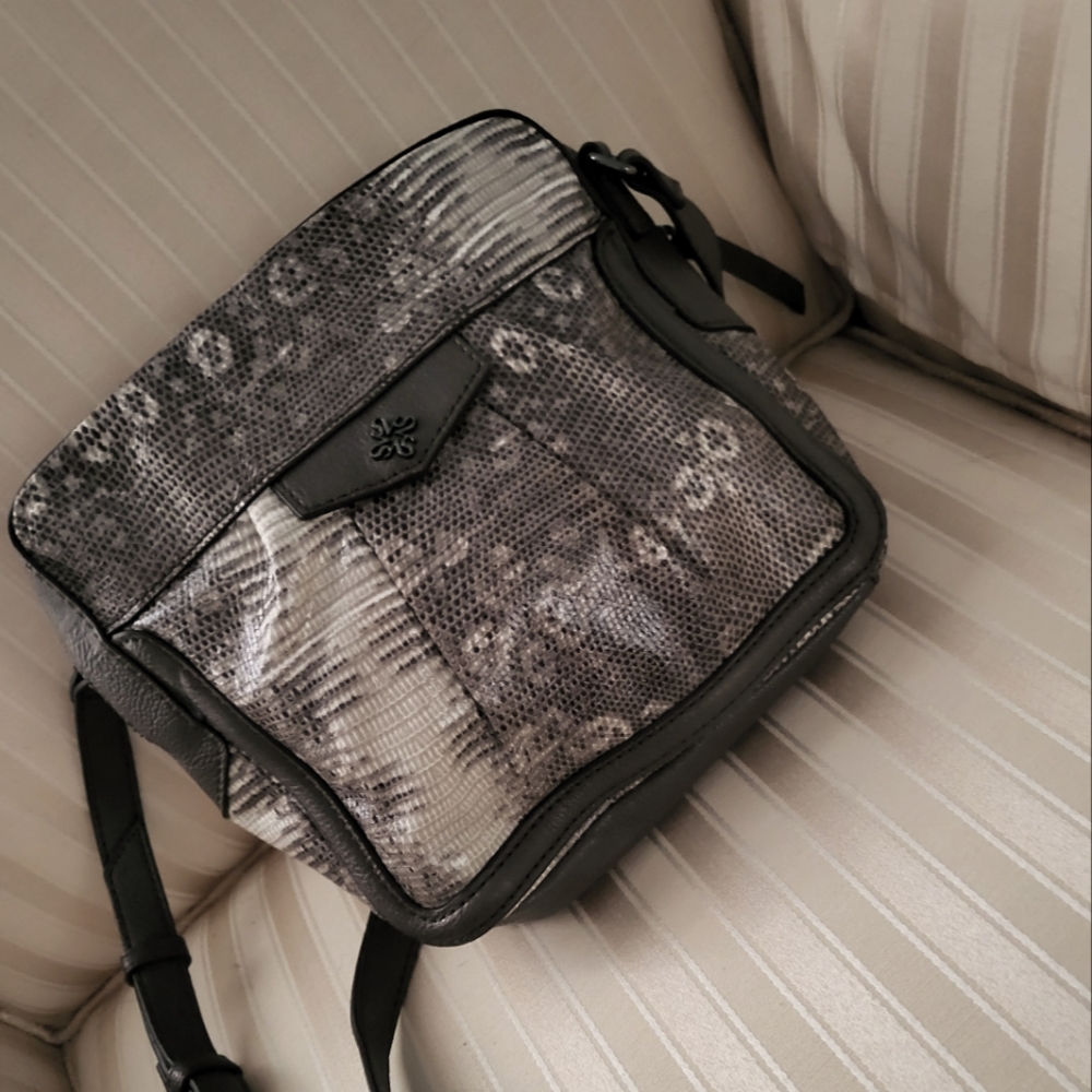 Simply Vera crossbody